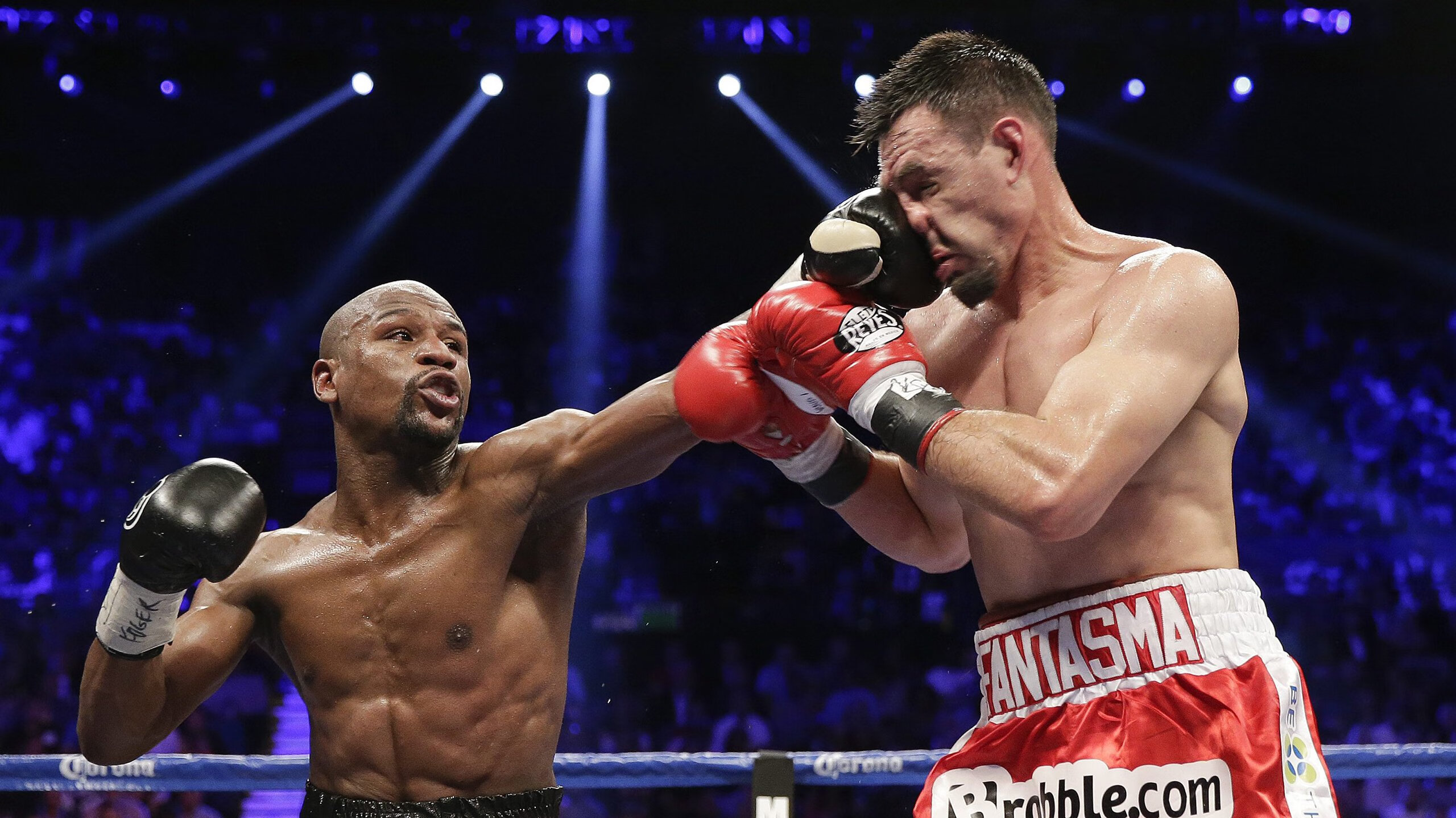 德甲争冠战之夜,萨拉赫展现巨星价值